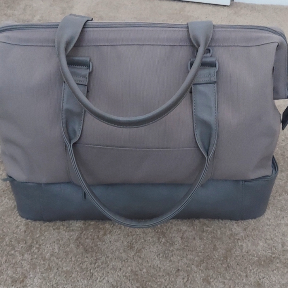 Beis convertible weekend grey